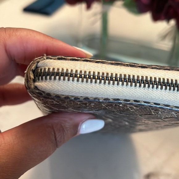 BOTTEGA VENETA Intreciatto brown Python zippy wallet - Picture 9 of 11